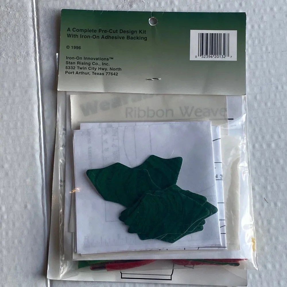 Vtg‎ 1996 Christmas Ornaments Iron-On Innovations Applique Ribbon Weave Wear NEW